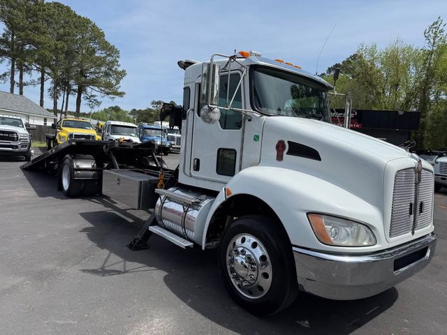 2019 Kenworth T270