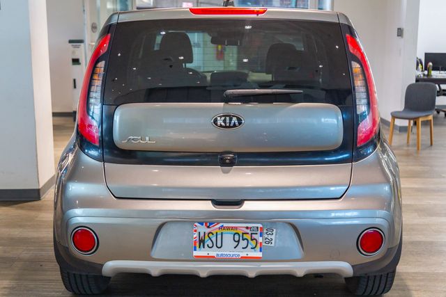 2019 Kia Soul + Leather and sunroof