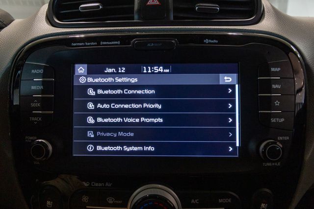 2019 Kia Soul + Leather and sunroof