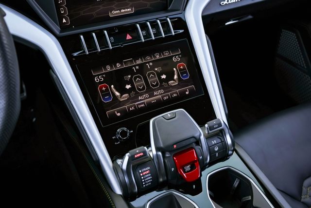 2019 Lamborghini Urus Sport Utility 4D | Mesquite, TX | Texas Autos Direct 2019 Lamborghini Urus Sport Utility 4D | Mesquite, TX | Texas Autos Direct