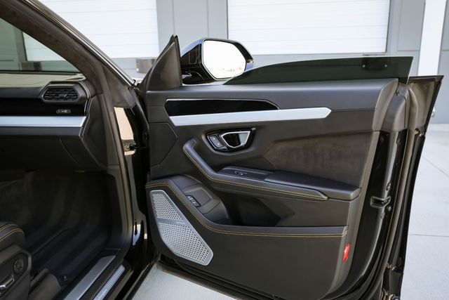 2019 Lamborghini Urus Base | Mesquite, TX | Texas Autos Direct