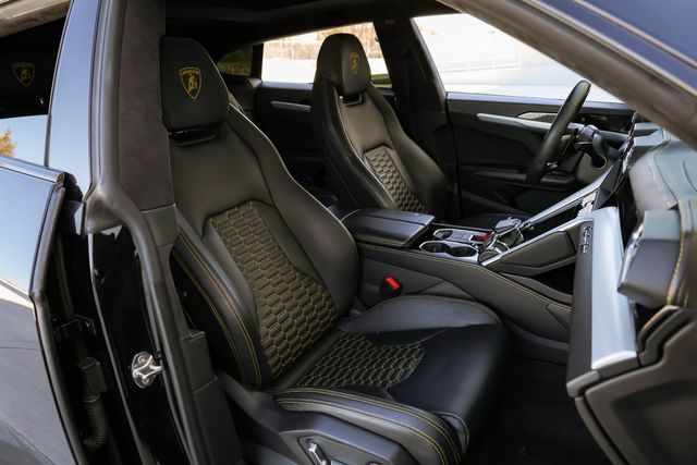 2019 Lamborghini Urus Base | Mesquite, TX | Texas Autos Direct