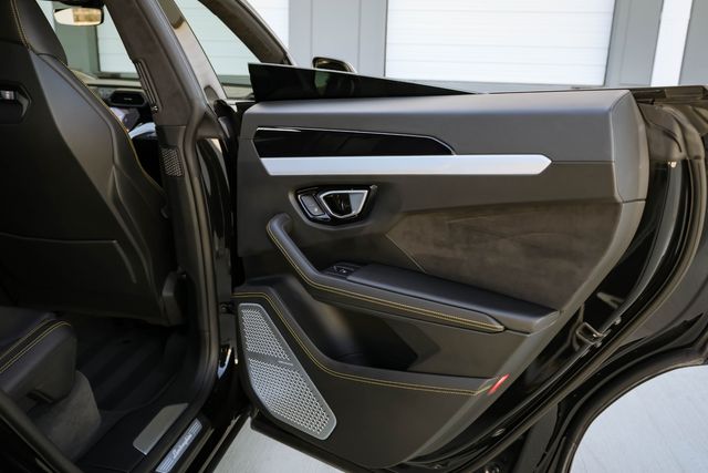 2019 Lamborghini Urus Sport Utility 4D | Mesquite, TX | Texas Autos Direct 2019 Lamborghini Urus Sport Utility 4D | Mesquite, TX | Texas Autos Direct