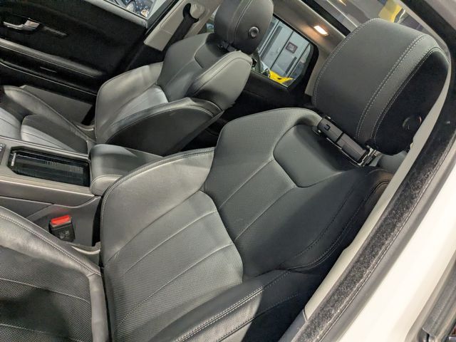 2019 Land Rover Range Rover Evoque SE Premium | Lake Forest IL | Executive Motor Carz 2019 Land Rover Range Rover Evoque SE Premium | Lake Forest IL | Executive Motor Carz