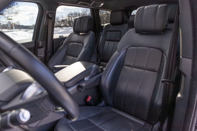 2019 Land Rover Range Rover Sport HSE w/ Heated & Cooled Seats, Meridian Audio 2019 Land Rover Range Rover Sport HSE w/ Heated & Cooled Seats, Meridian Audio