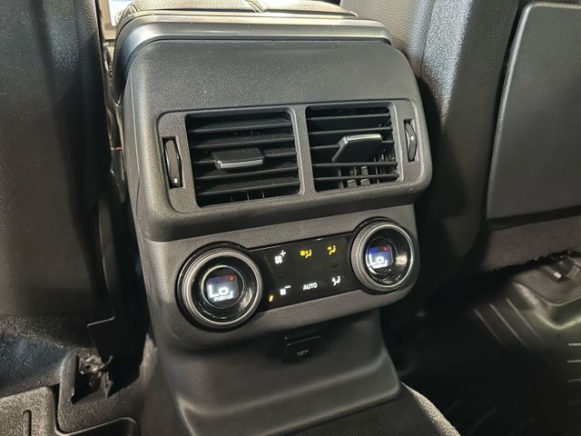 2019 Land Rover Range Rover Velar SE R-Dynamic 4x4 Climate Pack Premium Interior ... | Irving, Texas | Hopper Motorplex