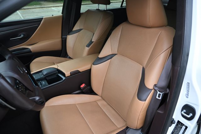 2019 Lexus ES 350 Base