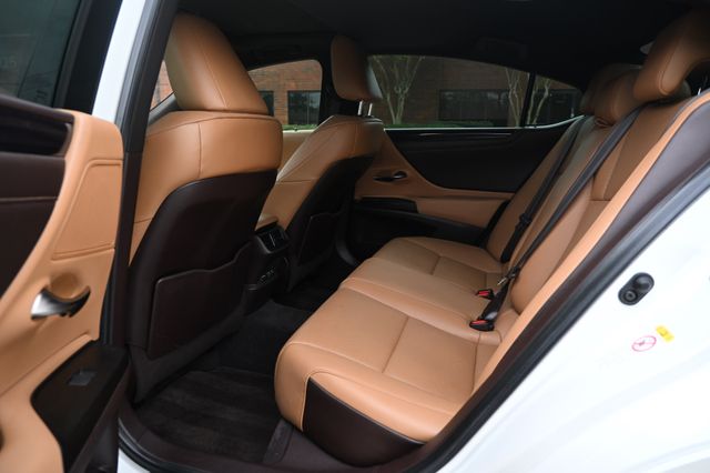 2019 Lexus ES 350 Base