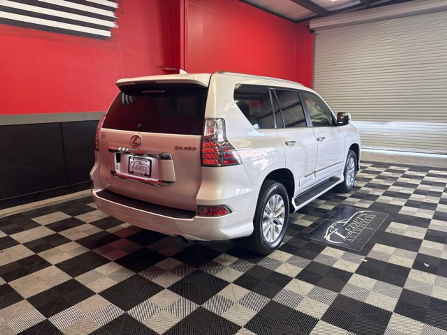 2019 Lexus GX 460 Base [077] Starfire Pearl at Mossy Motors