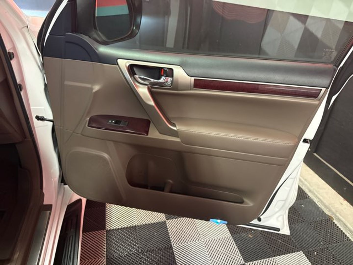 2019 Lexus GX 460 Base [077] Starfire Pearl at Mossy Motors
