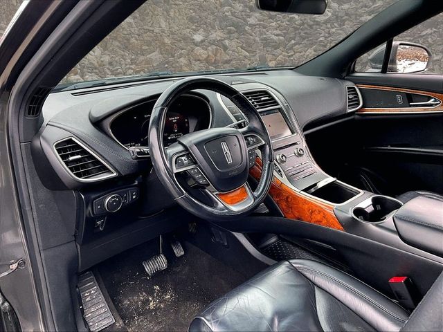 2019 Lincoln Nautilus Select