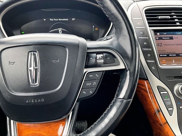 2019 Lincoln Nautilus Select