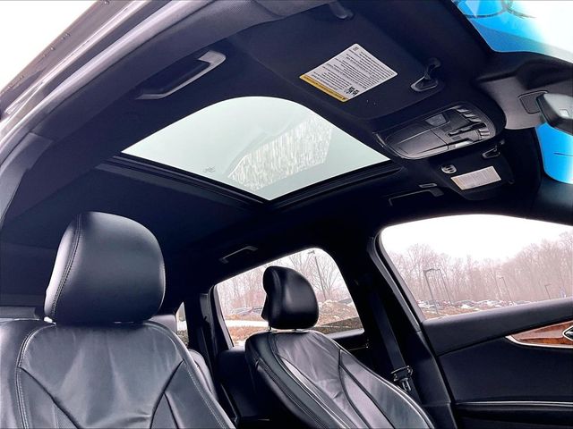 2019 Lincoln Nautilus Select