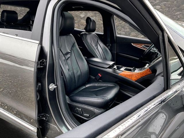 2019 Lincoln Nautilus Select