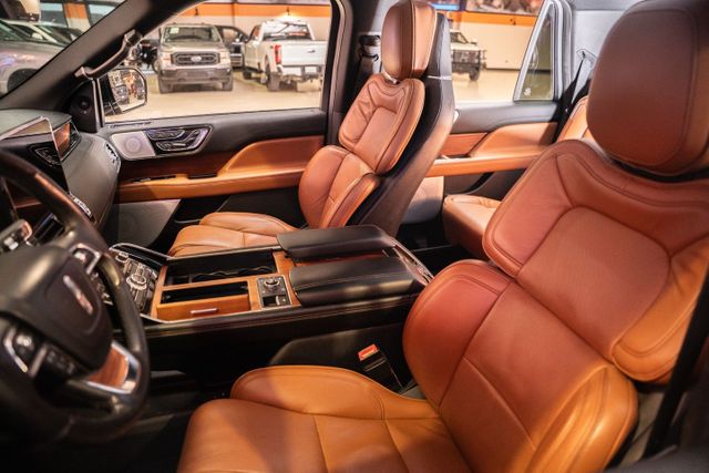 2019 Lincoln Navigator L Reserve | Addison, TX | Mr Car Guys 2019 Lincoln Navigator L Reserve | Addison, TX | Mr Car Guys