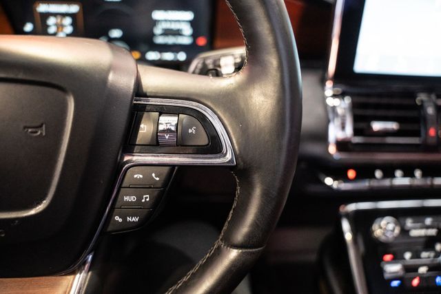 2019 Lincoln Navigator L Reserve | Addison, TX | Mr Car Guys 2019 Lincoln Navigator L Reserve | Addison, TX | Mr Car Guys