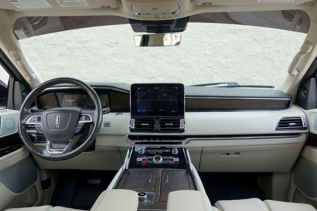 2019 Lincoln Navigator Reserve * 4x4 * DVD * Pano Roof * QUADS * Heads Up