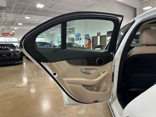 2019 Mercedes-Benz C-Class C 300 Premium Package Keyless Go Rear Camera | Irving, Texas | Hopper Motorplex 2019 Mercedes-Benz C-Class C 300 Premium Package Keyless Go Rear Camera | Irving, Texas | Hopper Motorplex