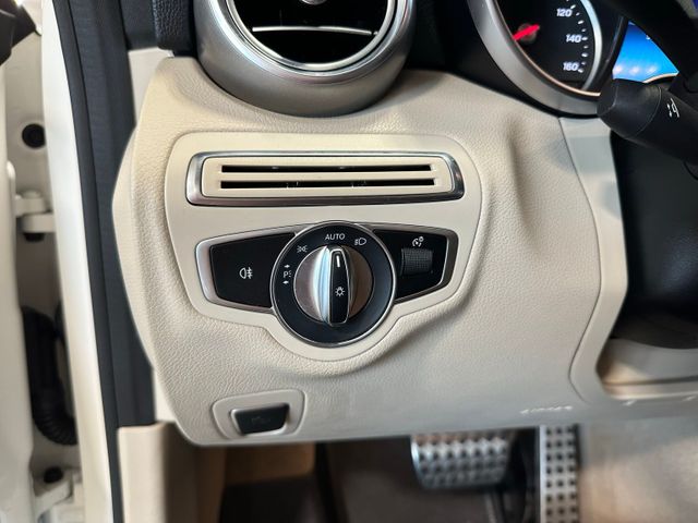 2019 Mercedes-Benz C-Class C 300 | Irving, Texas | Hopper Motorplex 2019 Mercedes-Benz C-Class C 300 | Irving, Texas | Hopper Motorplex