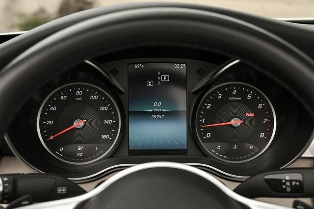 2019 Mercedes-Benz C-Class C 300 Power Top Apple Car/Android Memory Package 2019 Mercedes-Benz C-Class C 300 Power Top Apple Car/Android Memory Package