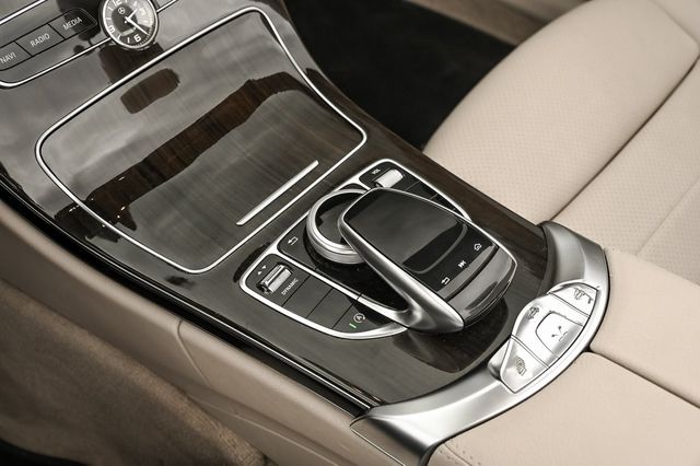 2019 Mercedes-Benz C-Class C 300 Power Top Apple Car/Android Memory Package 2019 Mercedes-Benz C-Class C 300 Power Top Apple Car/Android Memory Package