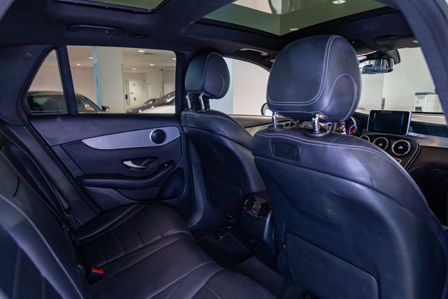 2019 Mercedes-Benz GLC 300 Premium Package Smartphone Integration Package Panorama Roof
