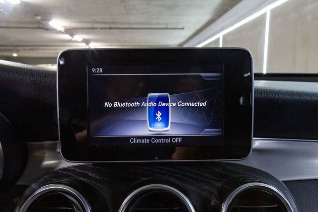 2019 Mercedes-Benz GLC 300 Premium Package Smartphone Integration Package Panorama Roof