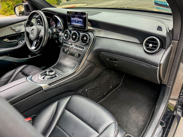 2019 Mercedes-Benz GLC 300 | Agoura Hills, CA | SoCal Auto Group 2019 Mercedes-Benz GLC 300 | Agoura Hills, CA | SoCal Auto Group