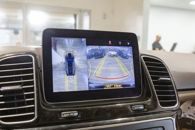 2019 Mercedes-Benz GLE 400 Premium 1