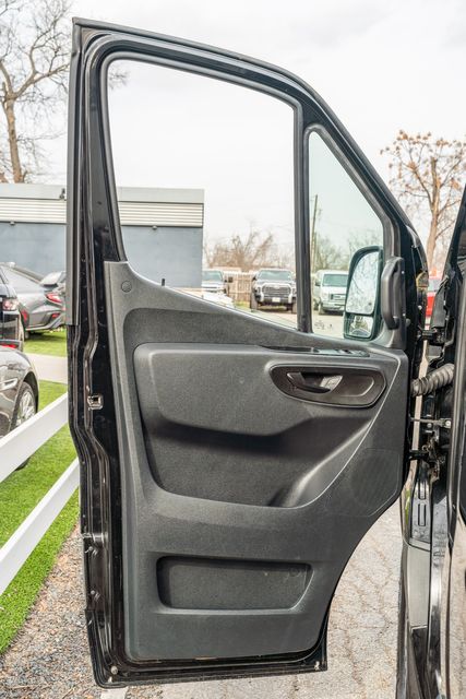 2019 Mercedes-Benz Sprinter 2500 HIGH ROOF 144" WB / 12 PASSENGER / ONE OWNER | Dallas, TX | Rocky Mountain Truck Stop Dallas 2019 Mercedes-Benz Sprinter 2500 HIGH ROOF 144" WB / 12 PASSENGER / ONE OWNER | Dallas, TX | Rocky Mountain Truck Stop Dallas