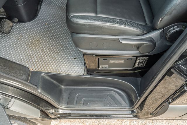 2019 Mercedes-Benz Sprinter 2500 HIGH ROOF 144" WB / 12 PASSENGER / ONE OWNER | Austin, TX | Rocky Mountain Truck Stop Austin