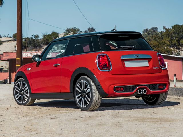 2019 Mini Hardtop 2 Door Cooper | Naugatuck, Connecticut | A Better Way Wholesale Autos-CT