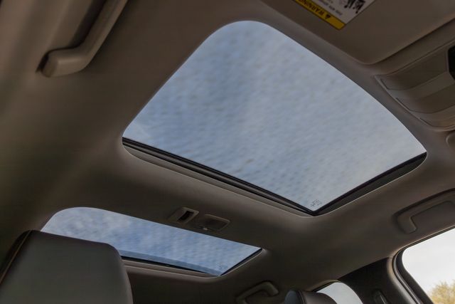 2019 Mitsubishi Eclipse Cross SEL w/ Touring Package, AWD, Heated steering wheel 2019 Mitsubishi Eclipse Cross SEL w/ Touring Package, AWD, Heated steering wheel