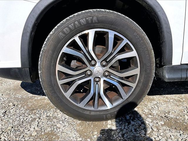 2019 Mitsubishi Outlander Sport LE