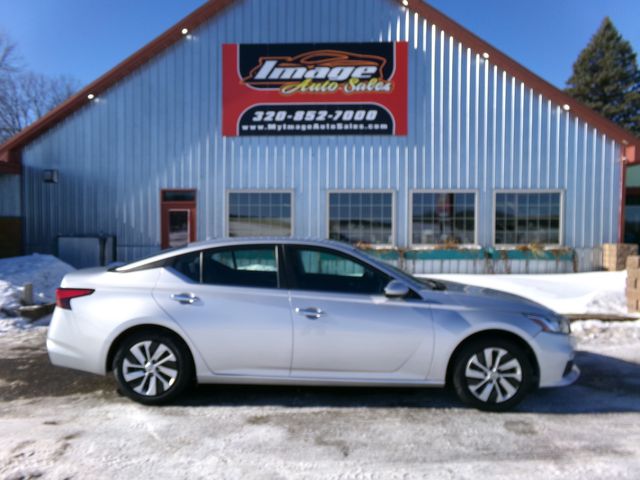 2019 Nissan Altima 2.5 S | Alexandria, Minnesota | Image Auto Sales (MN)