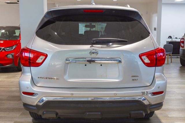 2019 Nissan Pathfinder 4WD 3rd row SV