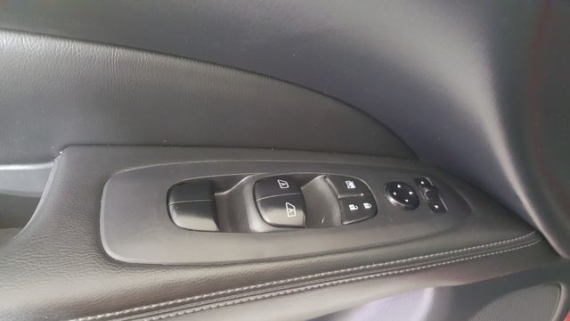 2019 Nissan Pathfinder SL | Carrollton, TX | Legend Motorcars of Carrollton