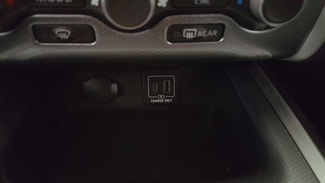 2019 Nissan Pathfinder SL | Carrollton, TX | Legend Motorcars of Carrollton 2019 Nissan Pathfinder SL | Carrollton, TX | Legend Motorcars of Carrollton