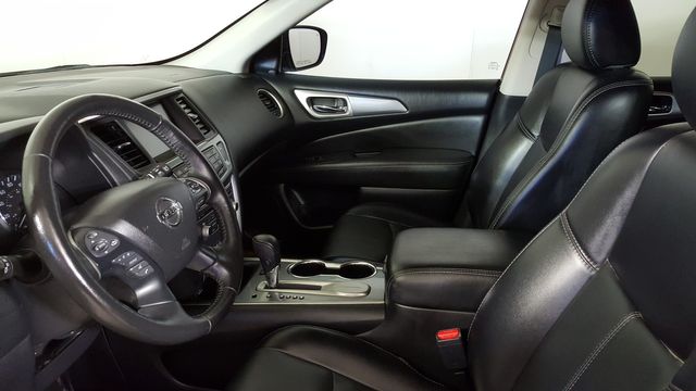 2019 Nissan Pathfinder SL | Carrollton, TX | Legend Motorcars of Carrollton