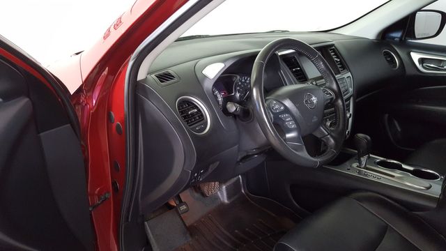 2019 Nissan Pathfinder SL | Carrollton, TX | Legend Motorcars of Carrollton