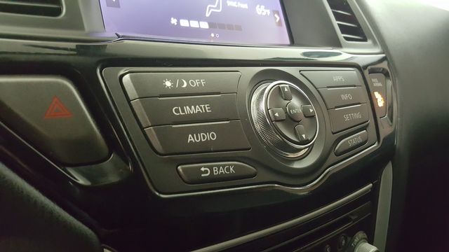 2019 Nissan Pathfinder S | Carrollton, TX | Legend Motorcars of Carrollton