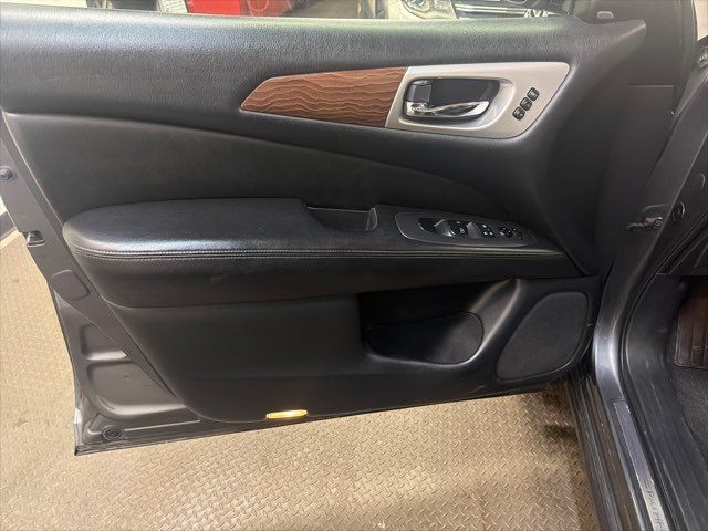 2019 Nissan Pathfinder Platinum