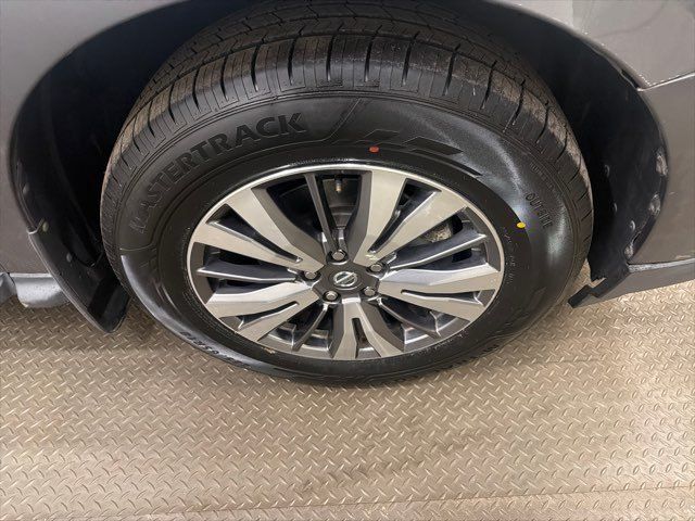 2019 Nissan Pathfinder Platinum