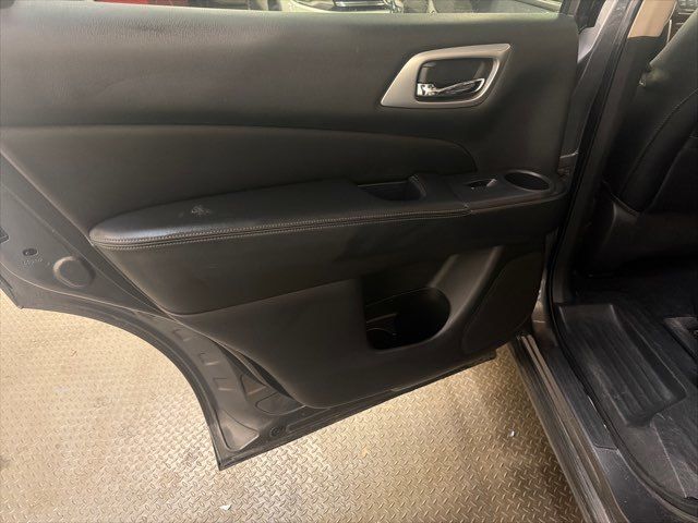 2019 Nissan Pathfinder Platinum