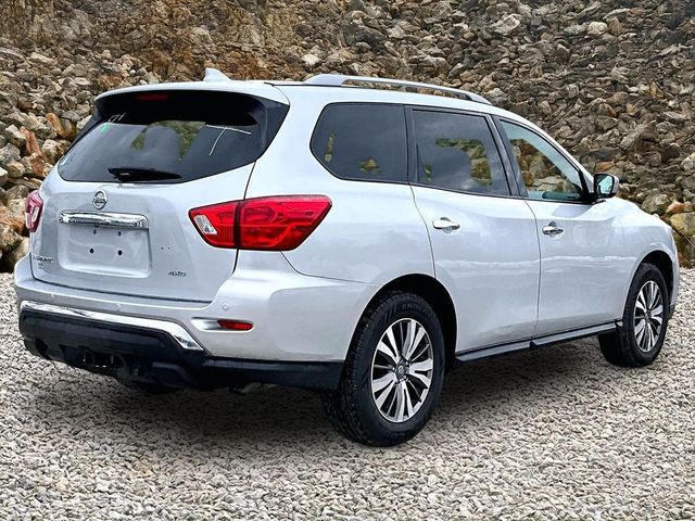 2019 Nissan Pathfinder S