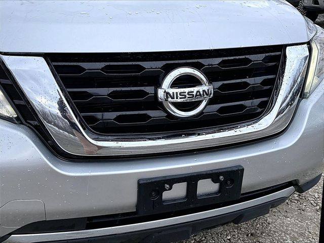 2019 Nissan Pathfinder S