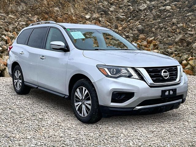2019 Nissan Pathfinder S