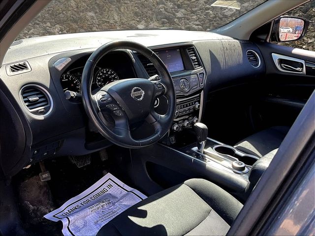 2019 Nissan Pathfinder SV