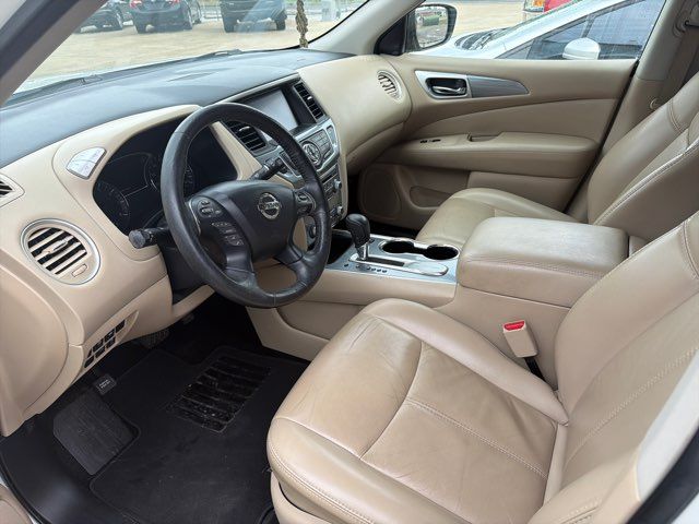 2019 Nissan Pathfinder SL