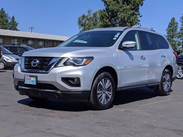 2019 Nissan Pathfinder SV